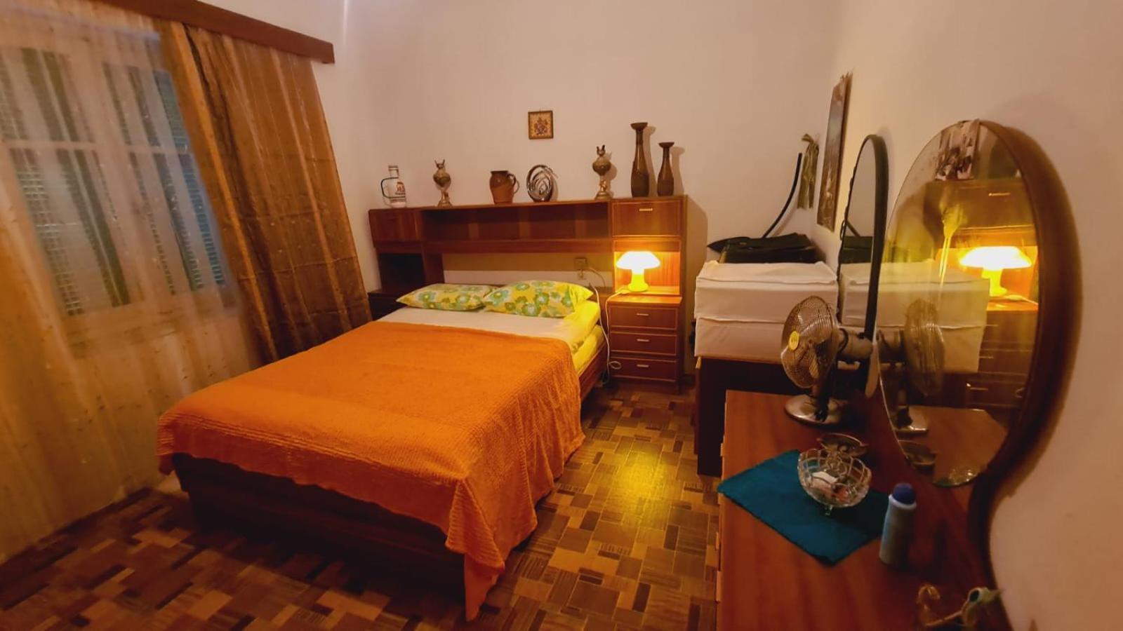 Apartment το σπίτι της γιαγιάς Paramythia